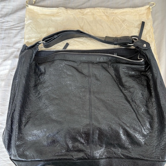 Balenciaga Big Black Leather Interior Zip Tote - Picture 2 of 14